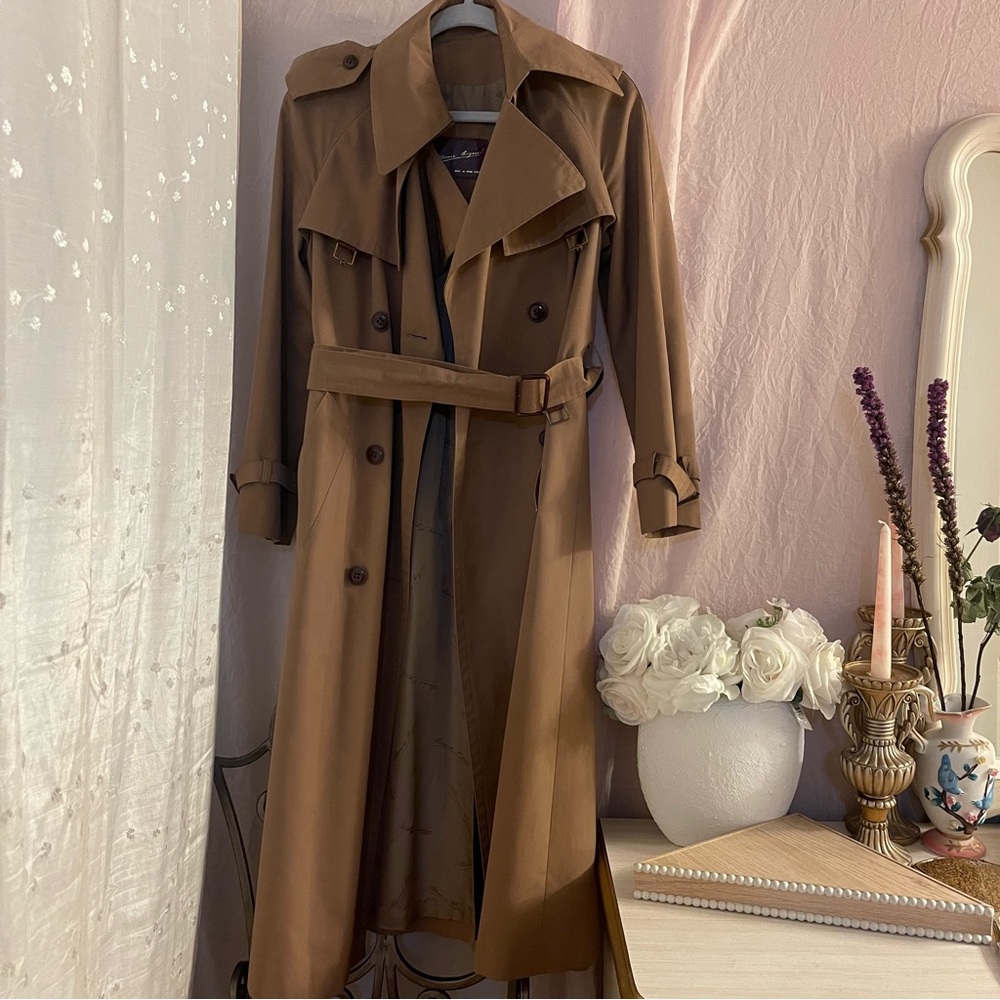 Etienne Aigner Vintage Classic Tan Trench Coat